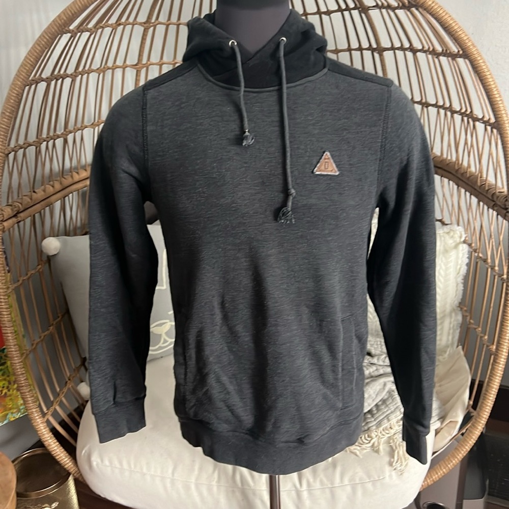 Men’s Dravus Hooded Sweatshirt with Kangaroo Pocket